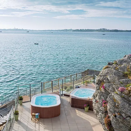 Résidences Les Jardins et Terrasses De Rockroum-2